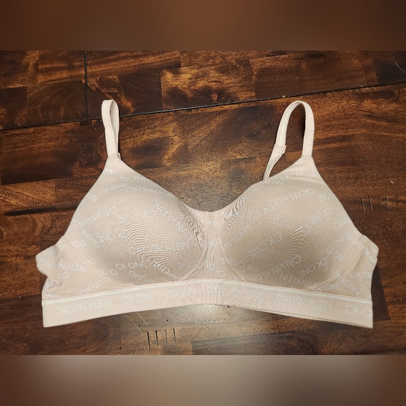Calvin Klein Intimates & Sleepwear Calvin Klein Wireless Bra Xl